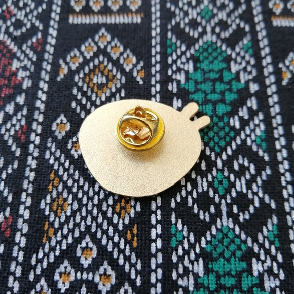 📍2/20$ Send Noods Enamel Pin NWOT - Picture 3 of 5